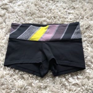 Lululemon size 6 reversible run wunder short 2 in